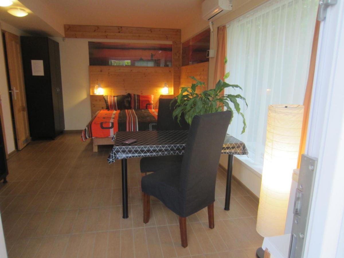 שיופוק Elso Fecske Apartmanok מראה חיצוני תמונה