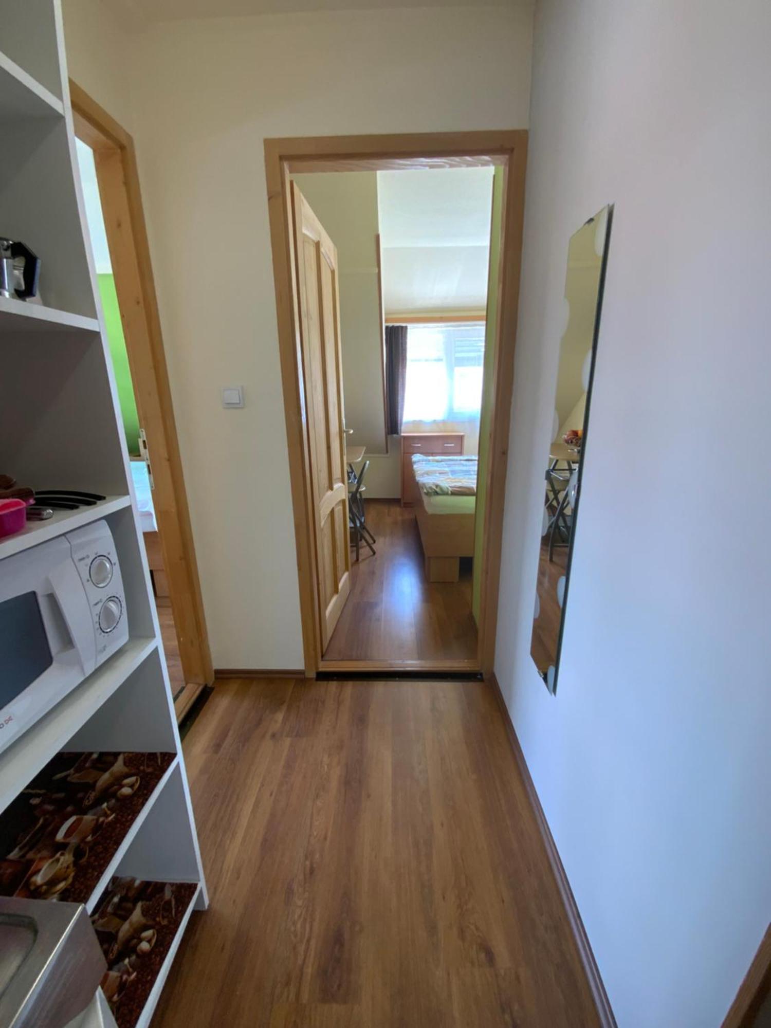 שיופוק Elso Fecske Apartmanok מראה חיצוני תמונה